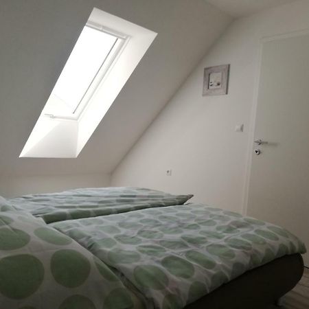 Apartma Stela In Terme Catez チャテジ・オプ・サヴィ エクステリア 写真