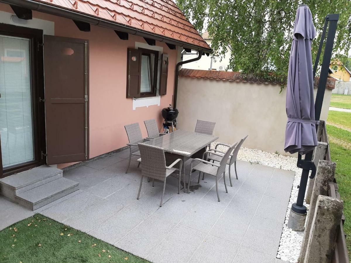 Apartma Stela In Terme Catez チャテジ・オプ・サヴィ エクステリア 写真